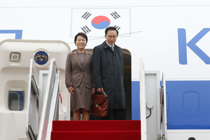 아세안+3 및 EAS정상회의 참석 및 필리핀 국빈방문 출국